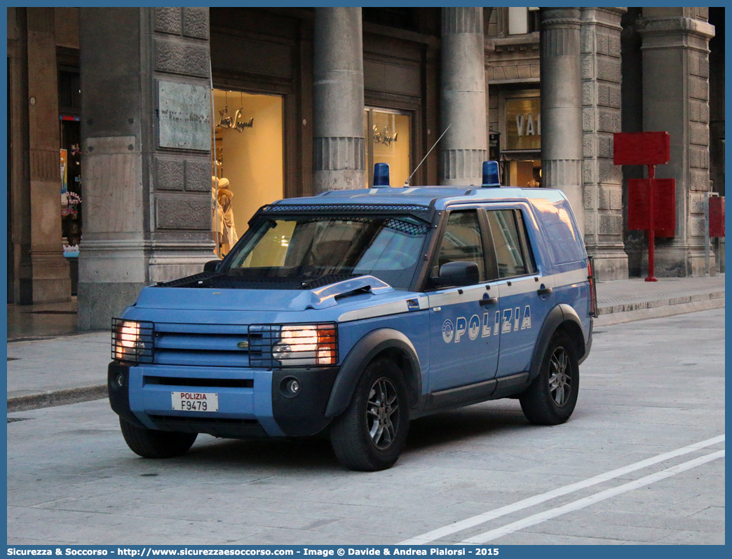 Polizia F9479
Polizia di Stato
Squadra Volante
Unità Operative di Primo Intervento
Land Rover Discovery 3
Parole chiave: PS;P.S.;Polizia;di;Stato;Squadra;Volante;Land Rover;Discovery;Unità;Operative;Primo;Intervento;UOPI;U.O.P.I.