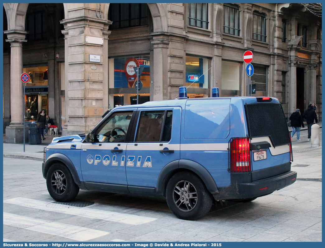 Polizia F9479
Polizia di Stato
Squadra Volante
Unità Operative di Primo Intervento
Land Rover Discovery 3
Parole chiave: PS;P.S.;Polizia;di;Stato;Squadra;Volante;Land Rover;Discovery;Unità;Operative;Primo;Intervento;UOPI;U.O.P.I.