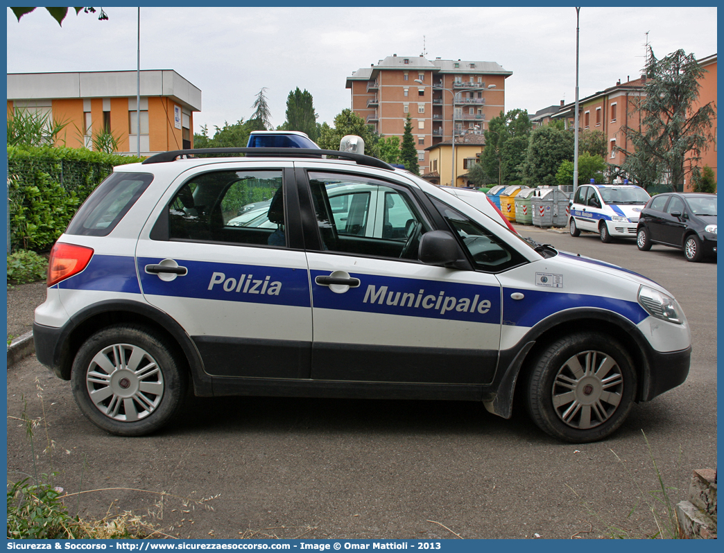 -
Polizia Municipale
Servizio Associato Bassa Reggiana
Fiat Sedici I serie
Allestitore Olmedo S.p.A.
Parole chiave: Polizia;Locale;Municipale;Bassa Reggiana;Bagnolo in Piano;Gualtieri;Luzzara;Novellara;Reggiolo;Fiat;Sedici;Olmedo