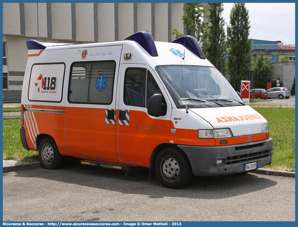 -
118 Modena Soccorso
Fiat Ducato II serie
Parole chiave: 118;Modena;Soccorso;Ambulanza;Autoambulanza;Fiat;Ducato