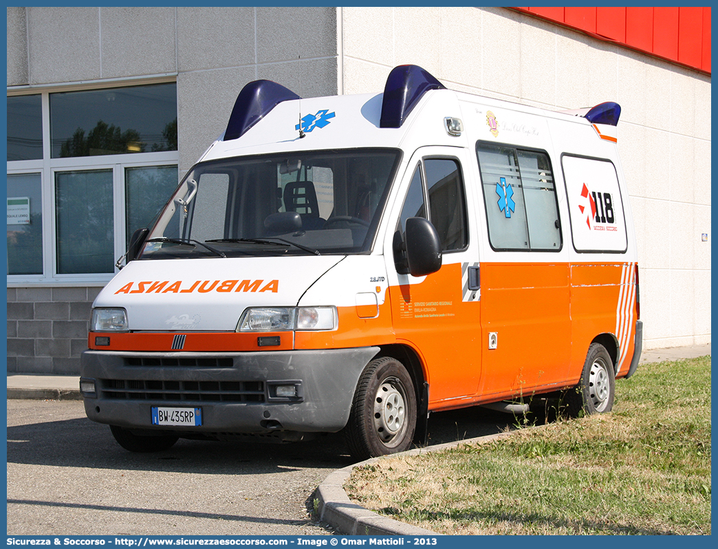 -
118 Modena Soccorso
Fiat Ducato II serie
Parole chiave: 118;Modena;Soccorso;Ambulanza;Autoambulanza;Fiat;Ducato