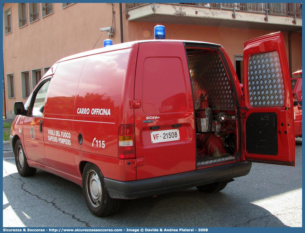 VF 21508
Vigili del Fuoco
Regione Autonoma Valle d'Aosta
Fiat Scudo I serie
Parole chiave: VF;V.F.;Vigili;Fuoco;Regione;Autonoma;Valle;Aosta;Fiat;Scudo;21508