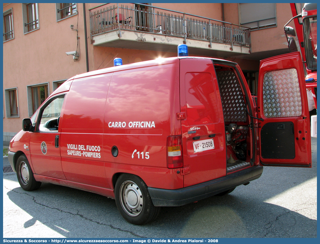 VF 21508
Vigili del Fuoco
Regione Autonoma Valle d'Aosta
Fiat Scudo I serie
Parole chiave: VF;V.F.;Vigili;Fuoco;Regione;Autonoma;Valle;Aosta;Fiat;Scudo;21508