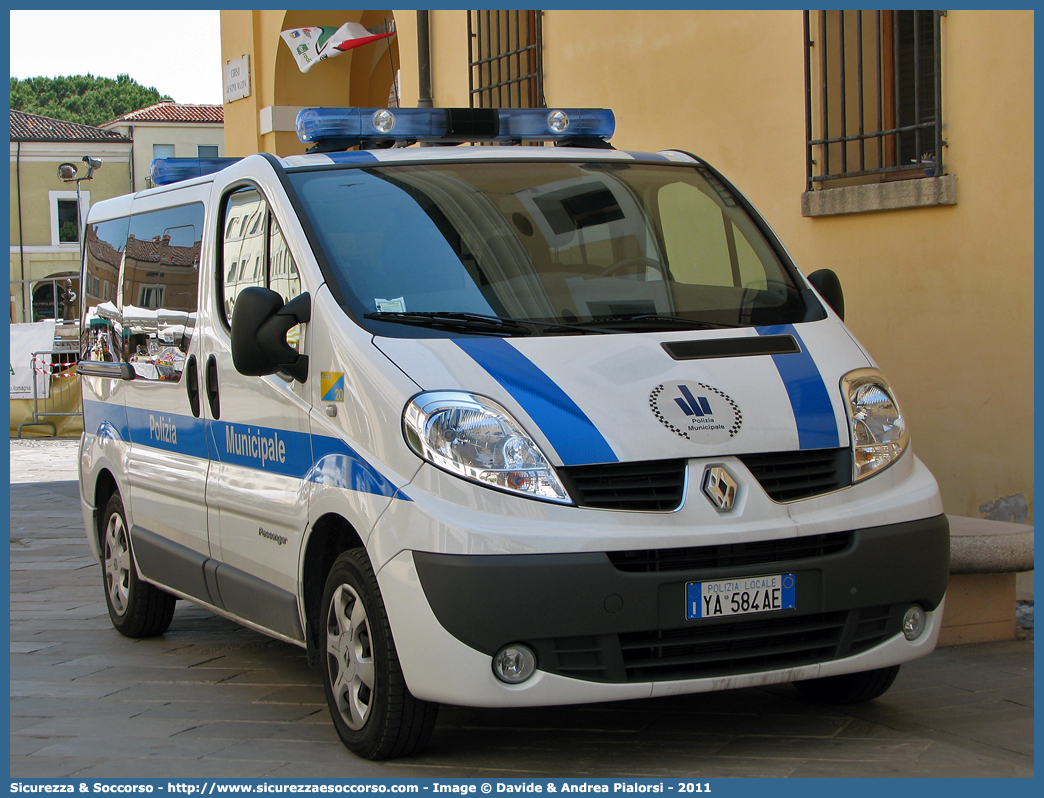 Polizia Locale YA584AE
Polizia Municipale
Comune di Cervia
Renault Trafic III serie
Allestitore Focaccia Group S.r.l.
Parole chiave: Polizia;Locale;Municipale;Cervia;Renault;Trafic;Focaccia;YA584AE;YA 584 AE