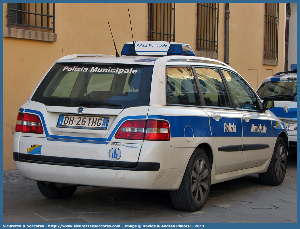 -
Polizia Municipale
Comune di Cervia
Fiat Stilo Multiwagon
Allestitore Focaccia Group S.r.l.
Parole chiave: Polizia;Locale;Municipale;Cervia;Fiat;Stilo;Multiwagon;Focaccia