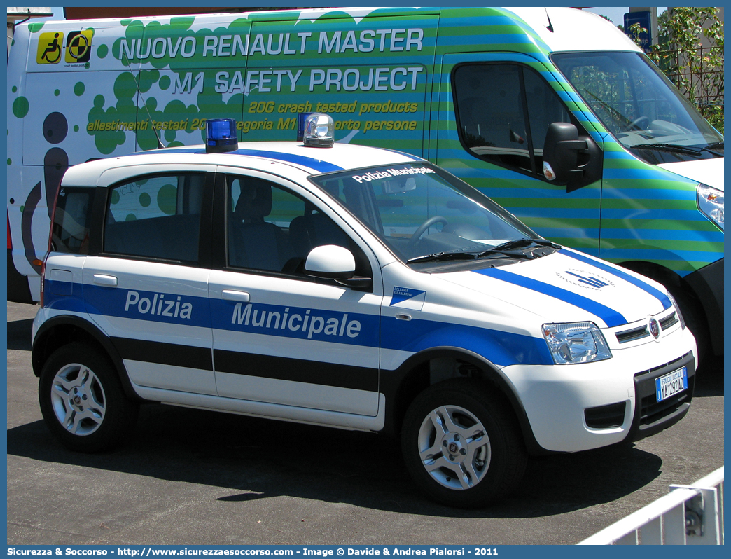 Polizia Locale YA292AD
Polizia Municipale
Comune di Bellaria Igea Marina
Fiat Nuova Panda 4x4 I serie
Allestitore Focaccia Group S.r.l.
Parole chiave: Polizia;Locale;Municipale;Bellaria;Igea Marina;Fiat;Nuova Panda;4x4;Focaccia;YA292AD;YA 292 AD