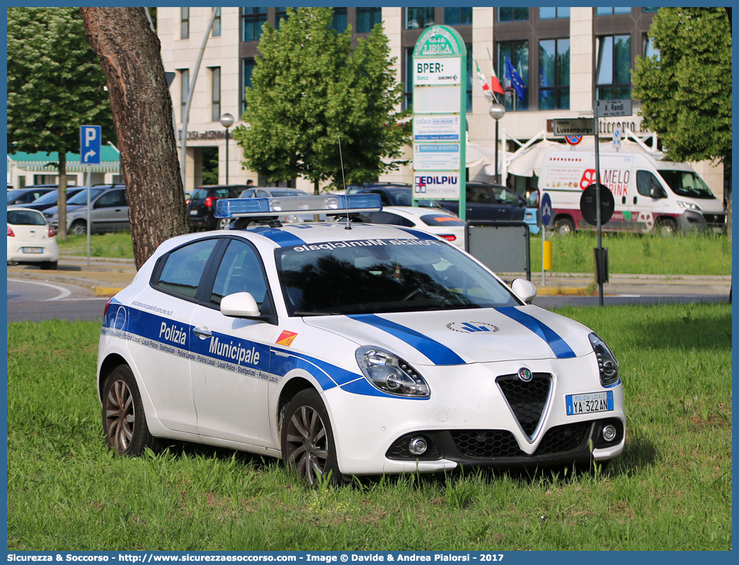 Polizia Locale YA322AN
Polizia Municipale
Comune di Ravenna
Alfa Romeo Nuova Giulietta
I serie II restyling
Parole chiave: Polizia;Locale;Municipale;Ravenna;Alfa Romeo;Nuova Giulietta;YA322AN;YA 322 AN