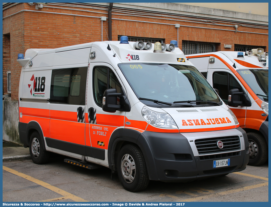 FO 10
118 Romagna Soccorso
Ambito Territoriale di Forlì
Fiat Ducato III serie
Allestitore Vision S.r.l.
Parole chiave: 118;Romagna;Forlì;Forli;Soccorso;Ambulanza;Autoambulanza;Fiat;Ducato;X250;X 250;Vision