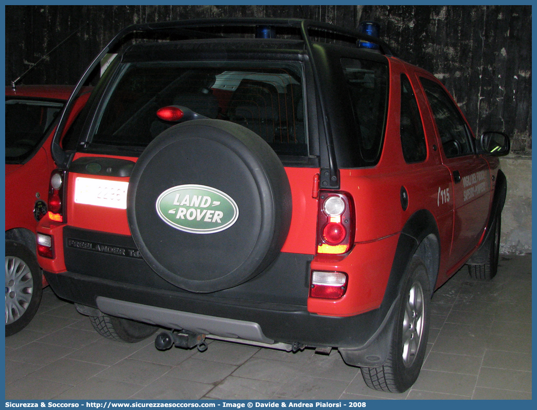 VF 22961
Vigili del Fuoco
Regione Autonoma Valle d'Aosta
Land Rover Freelander I serie restyling
Parole chiave: VVF;V.V.F.;Vigili;del;Fuoco;Regione;Autonoma;Valle;Aosta;Land Rover;Freelander