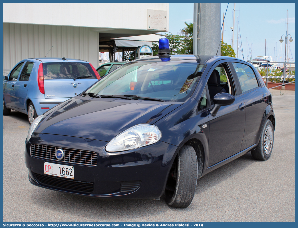 CP 1662
Corpo delle Capitanerie di Porto
Guardia Costiera 
Fiat Grande Punto
Parole chiave: CP;C.P.;GC;G.C.;Guardia;Costiera;Guardia Costiera;Capitaneria di Porto;Fiat;Grande;Punto;1662