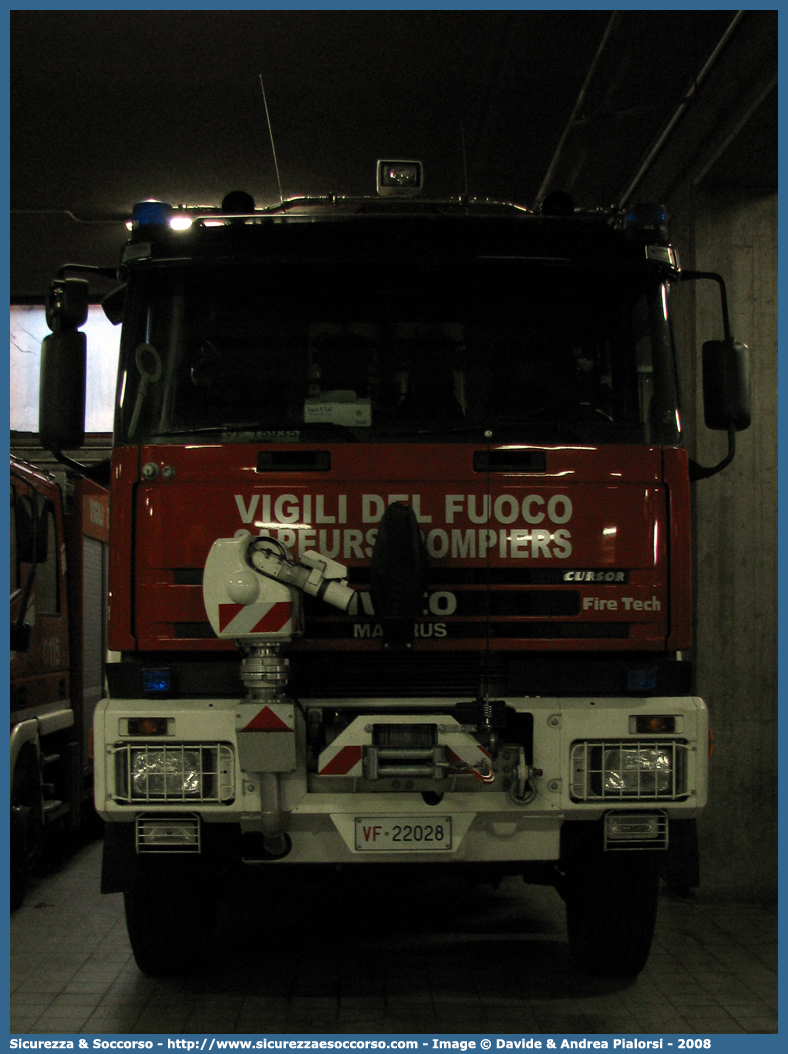 VF 22028
Vigili del Fuoco
Regione Autonoma Valle d'Aosta
Iveco Magirus FireTech 190E31 I serie
Parole chiave: VVF;V.V.F.;Vigili;del;Fuoco;Regione;Autonoma;Valle;Aosta;Iveco;Magirus;FireTech;190E31