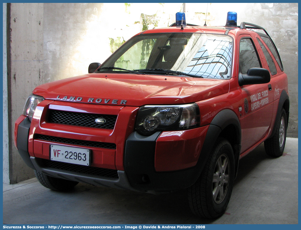 VF 22963
Vigili del Fuoco
Regione Autonoma Valle d'Aosta
Land Rover Freelander I serie restyling
Parole chiave: VVF;V.V.F.;Vigili;del;Fuoco;Regione;Autonoma;Valle;Aosta;Land Rover;Freelander