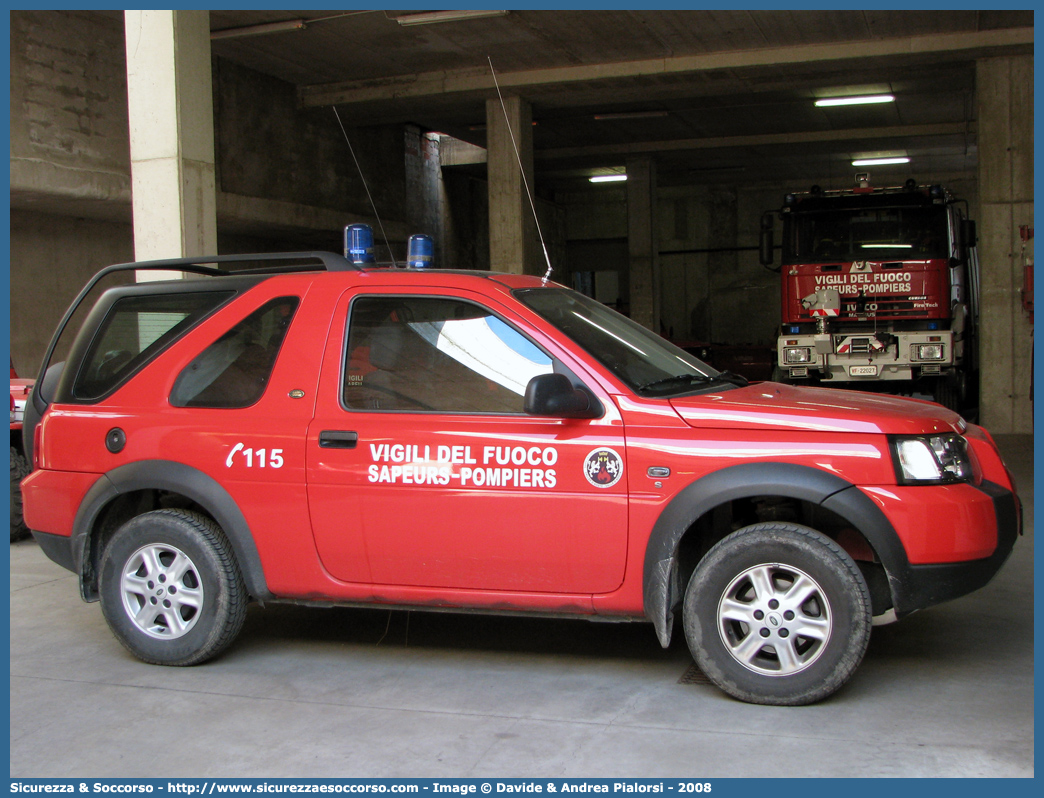 VF 22963
Vigili del Fuoco
Regione Autonoma Valle d'Aosta
Land Rover Freelander I serie restyling
Parole chiave: VVF;V.V.F.;Vigili;del;Fuoco;Regione;Autonoma;Valle;Aosta;Land Rover;Freelander