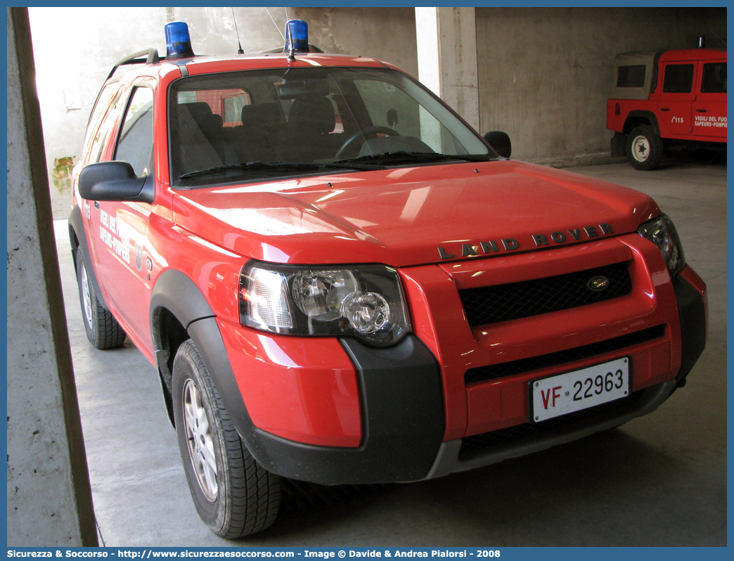 VF 22963
Vigili del Fuoco
Regione Autonoma Valle d'Aosta
Land Rover Freelander I serie restyling
Parole chiave: VVF;V.V.F.;Vigili;del;Fuoco;Regione;Autonoma;Valle;Aosta;Land Rover;Freelander