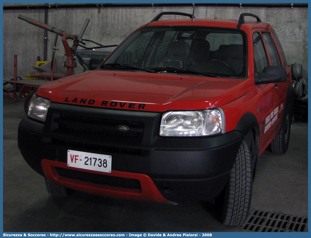 VF 21738
Vigili del Fuoco
Regione Autonoma Valle d'Aosta
Land Rover Freelander I serie
Parole chiave: VF;V.F.;Vigili;Fuoco;Regione;Autonoma;Valle;Aosta;Land Rover;Freelander;21738