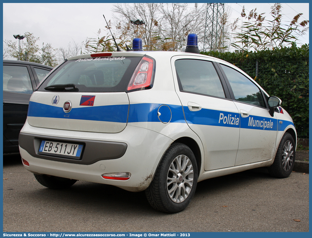 -
Polizia Municipale
Comune di Maranello
Fiat Punto Evo
Allestitore Olmedo S.p.A.
Parole chiave: Polizia;Locale;Municipale;Maranello;Fiat;Punto;Evo;Olmedo