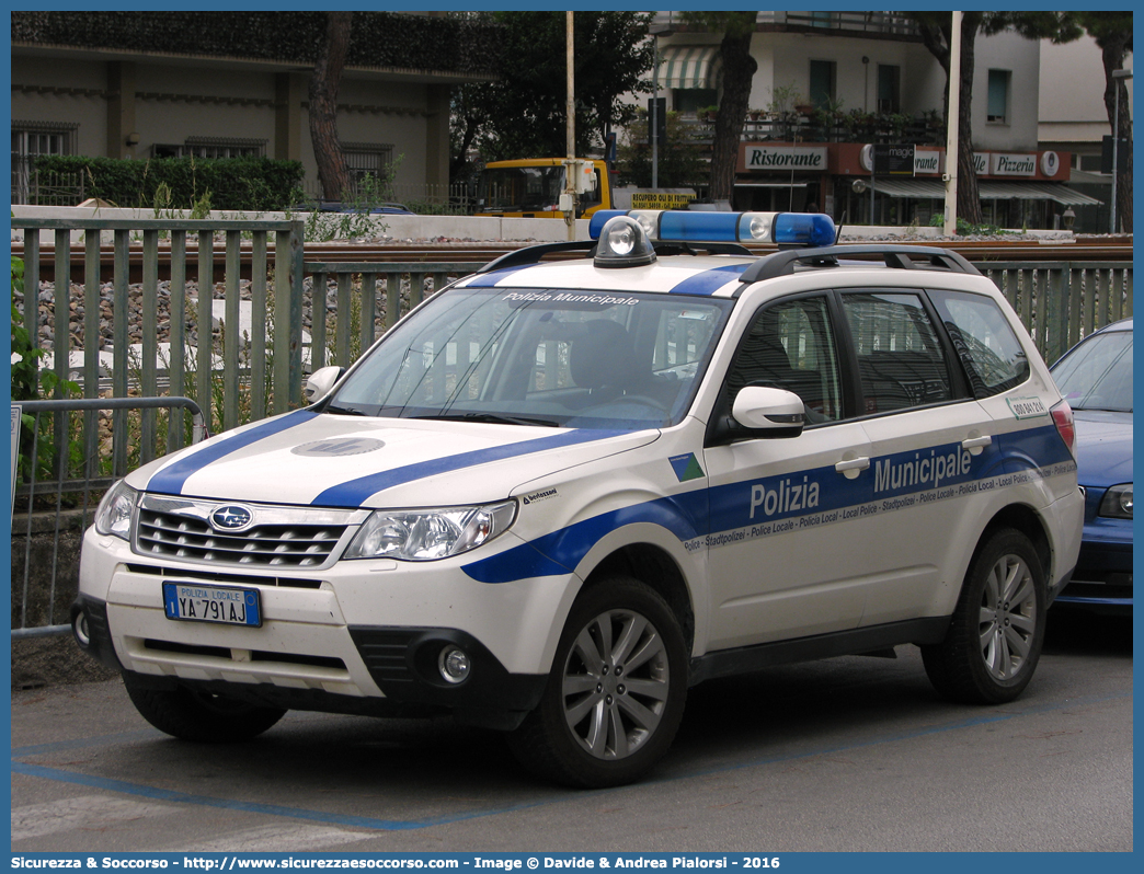 Polizia Locale YA791AJ
Polizia Municipale
Unione Comuni Bassa Reggiana
Subaru Forester V serie
Allestitore Bertazzoni S.r.l.
Parole chiave: Polizia;Locale;Municipale;Bassa Reggiana;Boretto;Brescello;Gualtieri;Guastalla;Luzzara;Novellara;Poviglio;Reggiolo;Subaru;Forester;Bertazzoni;YA791AJ;YA 791 AJ