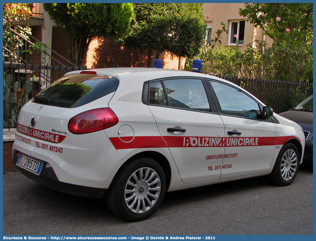 -
Polizia Municipale
Comune di Castelfranco di Sotto
Fiat Nuova Bravo
Allestitore Giorgetti Car S.n.c.
Parole chiave: Polizia;Locale;Municipale;Castelfranco di Sotto;Fiat;Nuova Bravo;Giorgetti Car