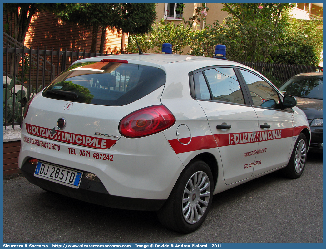 -
Polizia Municipale
Comune di Castelfranco di Sotto
Fiat Nuova Bravo
Allestitore Giorgetti Car S.n.c.
Parole chiave: Polizia;Locale;Municipale;Castelfranco di Sotto;Fiat;Nuova Bravo;Giorgetti Car