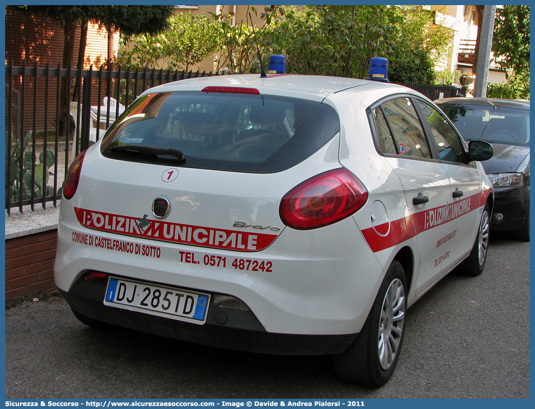 -
Polizia Municipale
Comune di Castelfranco di Sotto
Fiat Nuova Bravo
Allestitore Giorgetti Car S.n.c.
Parole chiave: Polizia;Locale;Municipale;Castelfranco di Sotto;Fiat;Nuova Bravo;Giorgetti Car