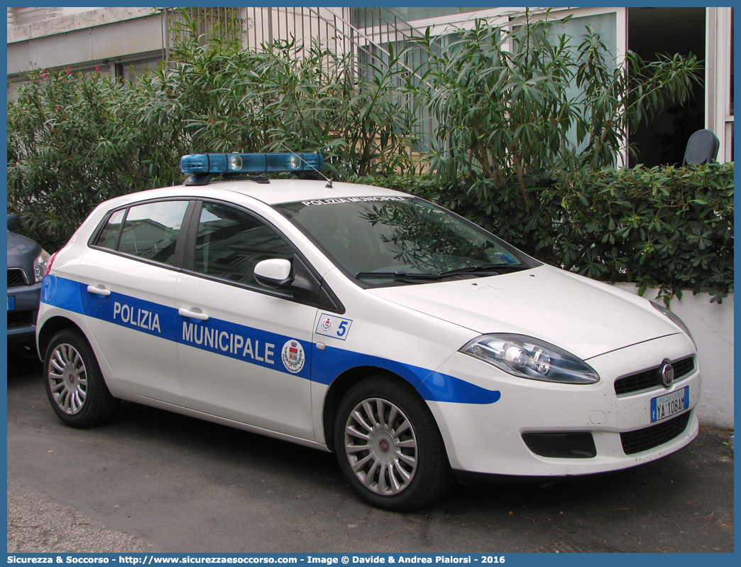 Polizia Locale YA108AM
Polizia Municipale
Comune di Pontecagnano Faiano
Fiat Nuova Bravo
Parole chiave: Polizia;Locale;Municipale;Pontecagnano Faiano;Fiat;Nuova Bravo;YA108AM;YA 108 AM