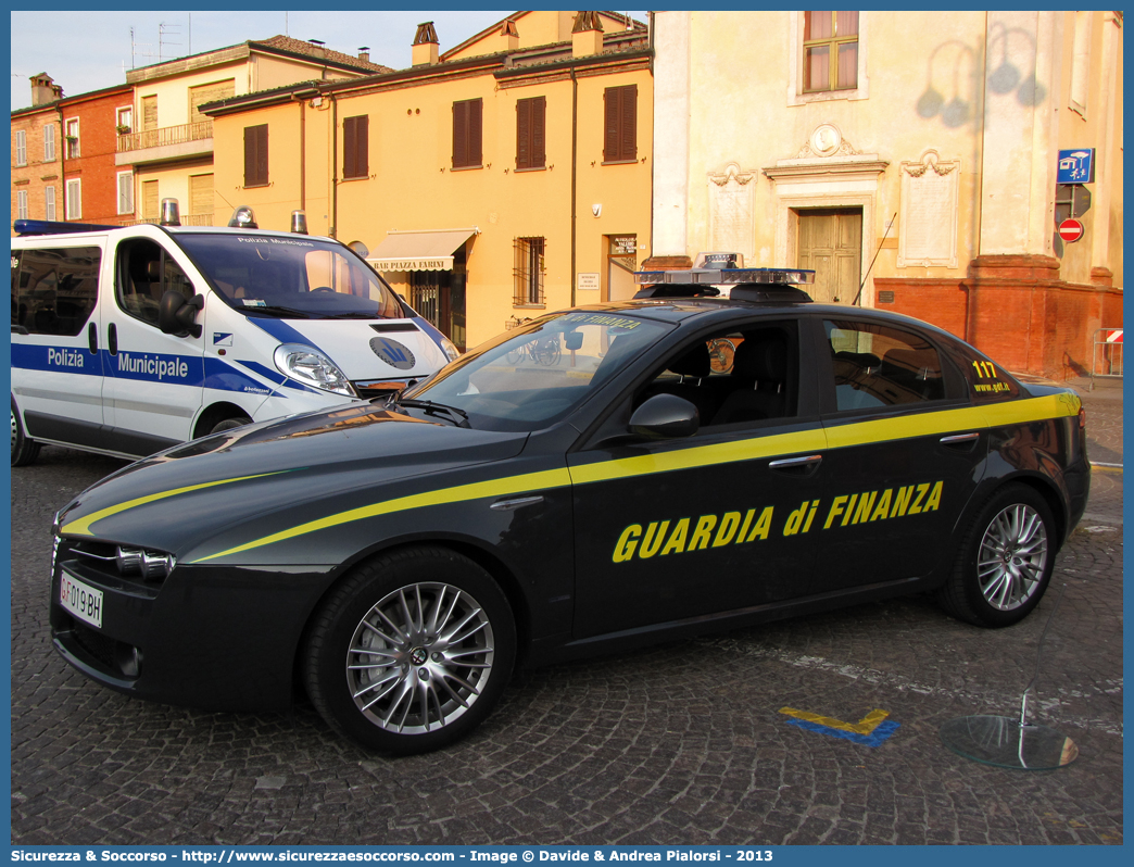 GdiF 019BH
Guardia di Finanza
Alfa Romeo 159
Parole chiave: GdiF;GDF;GF;Guardia;Finanza;Alfa;Romeo;159