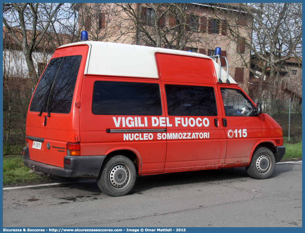 VF 21271
Corpo Nazionale Vigili del Fuoco
Nucleo Soccorso Subacqueo e Acquatico
Volkswagen Transporter T4
Parole chiave: Corpo;Nazionale;Vigili del Fuoco;Vigili;Fuoco;Volkswagen;Transporter;T4;NSSA;N.S.S.A.;Soccorso;Subacqueo;Acquatico;Sommozzatori;Subacquei