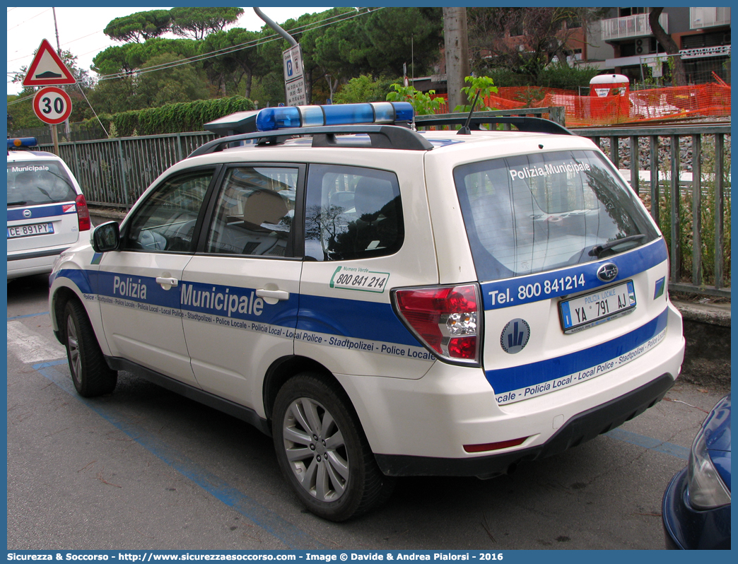 Polizia Locale YA791AJ
Polizia Municipale
Unione Comuni Bassa Reggiana
Subaru Forester V serie
Allestitore Bertazzoni S.r.l.
Parole chiave: Polizia;Locale;Municipale;Bassa Reggiana;Boretto;Brescello;Gualtieri;Guastalla;Luzzara;Novellara;Poviglio;Reggiolo;Subaru;Forester;Bertazzoni;YA791AJ;YA 791 AJ