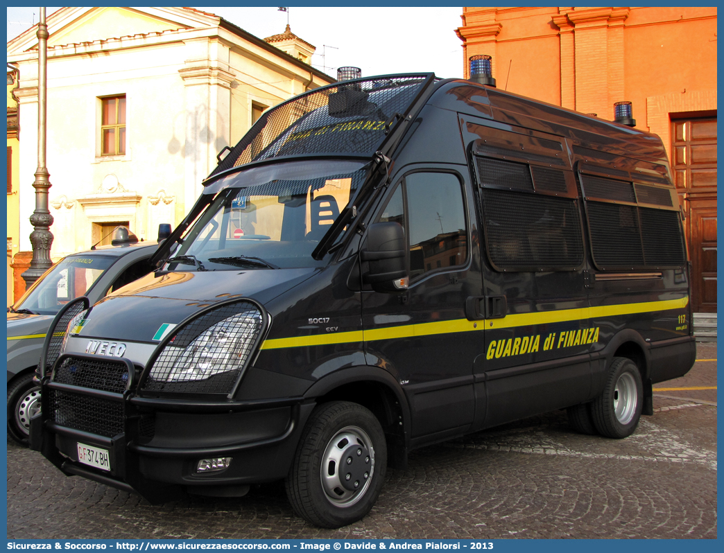 GdiF 374BH
Guardia di Finanza
A.T.P.I.
Iveco Daily 50C17 V serie 
Allestitore Sperotto S.p.A.
Parole chiave: GdiF;G.D.F.;GDF;Guardia;di;Finanza;Iveco;Daily;50C17;Sperotto;ATPI;A.T.P.I.;Anti;Terrorismo;Pronto;Impiego