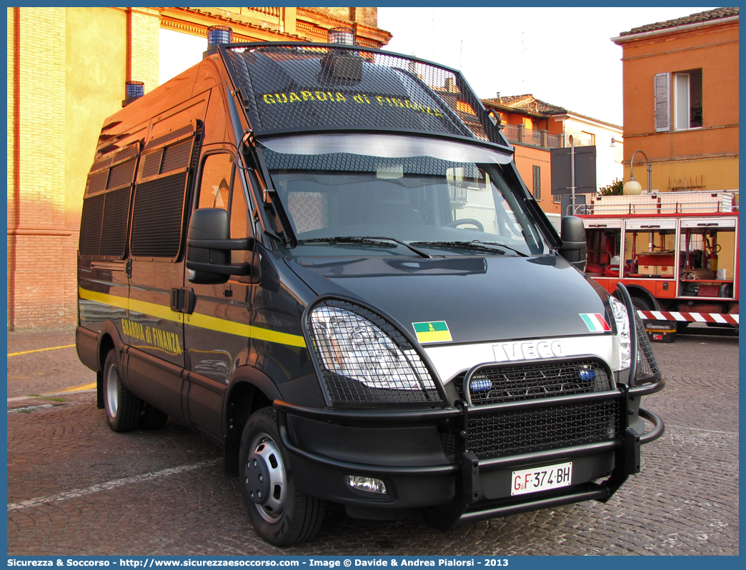 GdiF 374BH
Guardia di Finanza
A.T.P.I.
Iveco Daily 50C17 V serie 
Allestitore Sperotto S.p.A.
Parole chiave: GdiF;G.D.F.;GDF;Guardia;di;Finanza;Iveco;Daily;50C17;Sperotto;ATPI;A.T.P.I.;Anti;Terrorismo;Pronto;Impiego