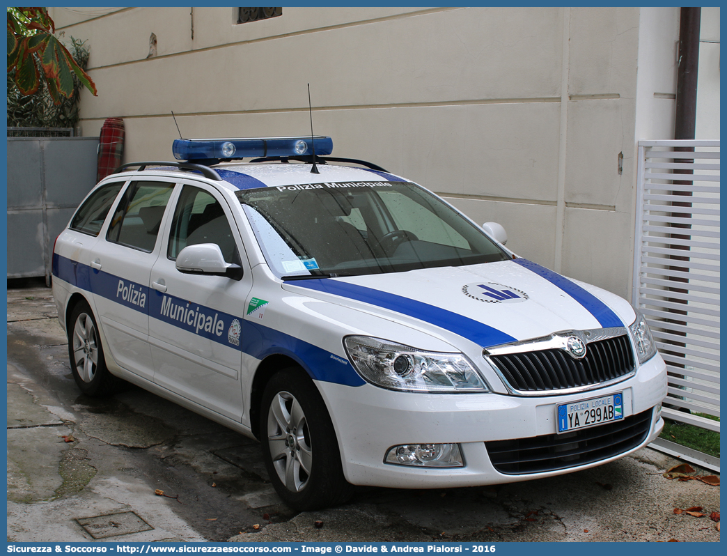 Polizia Locale YA299AB
Polizia Municipale
Corpo Unico del Frignano
Skoda Octavia Wagon III serie
Allestitore Bertazzoni S.r.l.
Parole chiave: Polizia;Locale;Municipale;Frignano;Fanano;Fiumalbo;Lama Mocogno;Pavullo nel Frignano;Pievepelago;Polinago;Riolunato;Serramazzoni;Skoda;Octavia;Station;Wagon;SW;S.W.;Bertazzoni;YA299AB;YA 299 AB