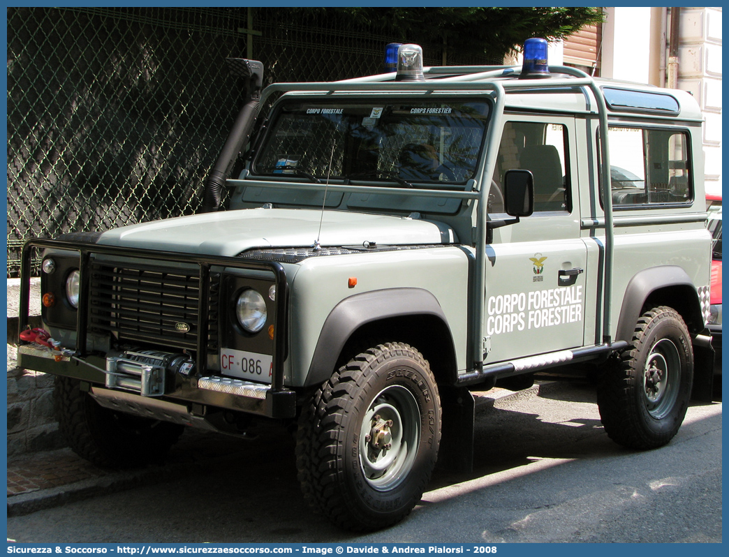 CF 086 AO
Corpo Forestale
Regione Valle d'Aosta
Lando Rover Defender 90
(variante)
Parole chiave: Corpo;Forestale;Aosta;CF;C.F.;AO;A.O.;Land Rover;Defender;Defender 90;CF 086 AO;CF086AO