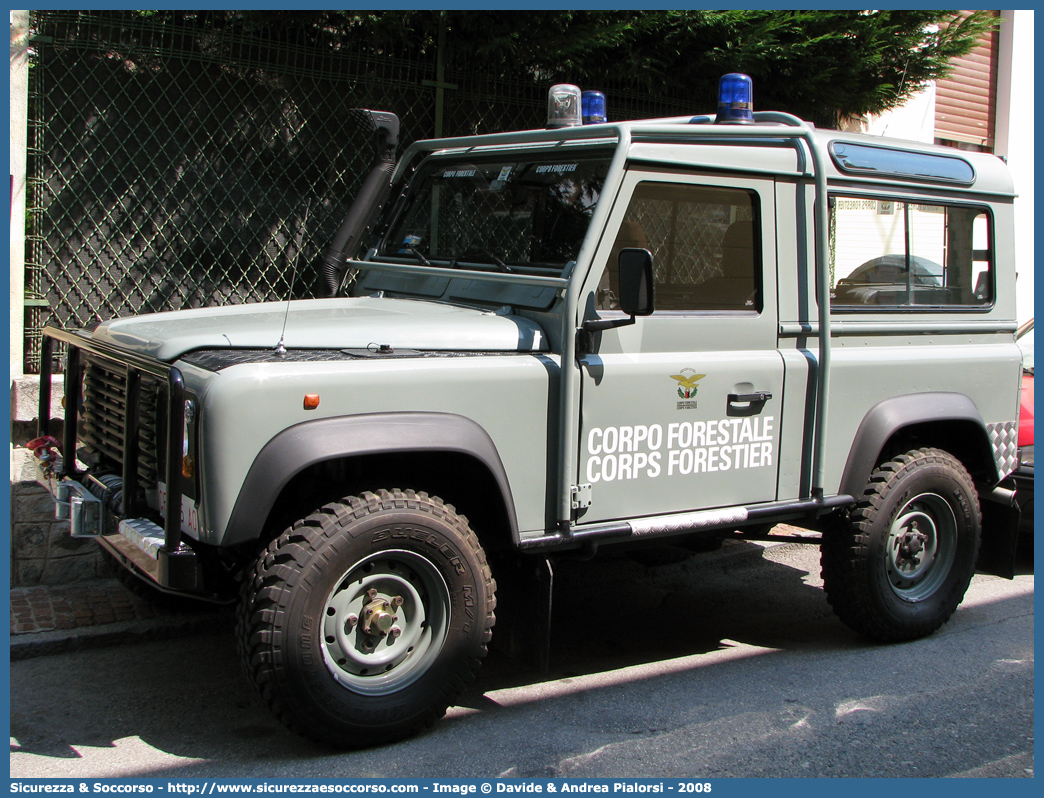 CF 086 AO
Corpo Forestale
Regione Valle d'Aosta
Lando Rover Defender 90
(variante)
Parole chiave: Corpo;Forestale;Aosta;CF;C.F.;AO;A.O.;Land Rover;Defender;Defender 90;CF 086 AO;CF086AO