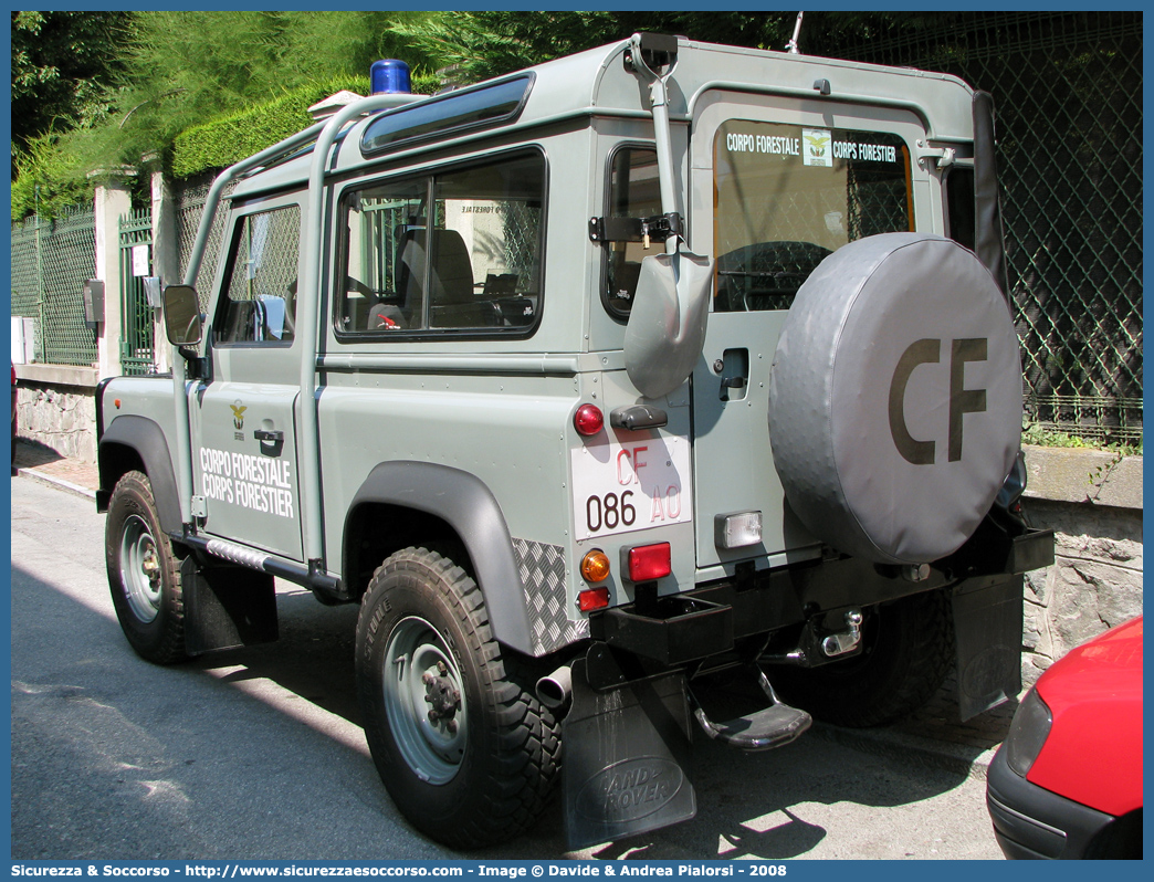 CF 086 AO
Corpo Forestale
Regione Valle d'Aosta
Lando Rover Defender 90
(variante)
Parole chiave: Corpo;Forestale;Aosta;CF;C.F.;AO;A.O.;Land Rover;Defender;Defender 90;CF 086 AO;CF086AO