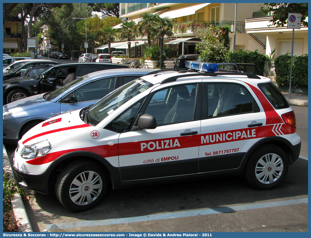 Polizia Locale YA549AG
Polizia Municipale
Comune di Empoli
Fiat Sedici II serie
Parole chiave: Polizia;Locale;Municipale;Empoli;Fiat;Sedici;YA549AG;YA 549 AG