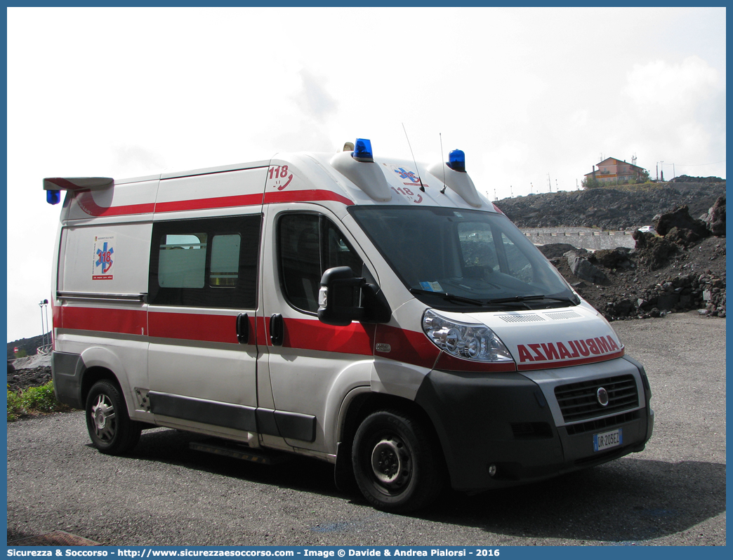 -
118 Sicilia Emergenza Urgenza Sanitaria
Fiat Ducato III serie
Allestitore Orion S.r.l.
Parole chiave: 118;Sicilia;Emergenza;Urgenza;Sanitaria;SEUS;S.E.U.S.;Ambulanza;Autoambulanza;Fiat;Ducato;X250;X 250;Orion