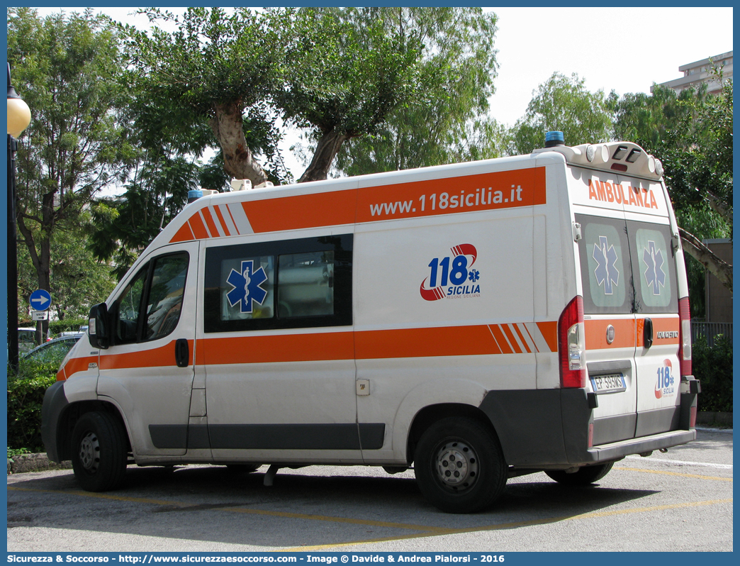 -
118 Sicilia Emergenza Urgenza Sanitaria
Fiat Ducato III serie
Allestitore NewCoCar S.r.l.
Parole chiave: 118;Sicilia;Emergenza;Urgenza;Sanitaria;SEUS;S.E.U.S.;Ambulanza;Autoambulanza;Fiat;Ducato;X250;X 250;NewCoCar;Mobitecno