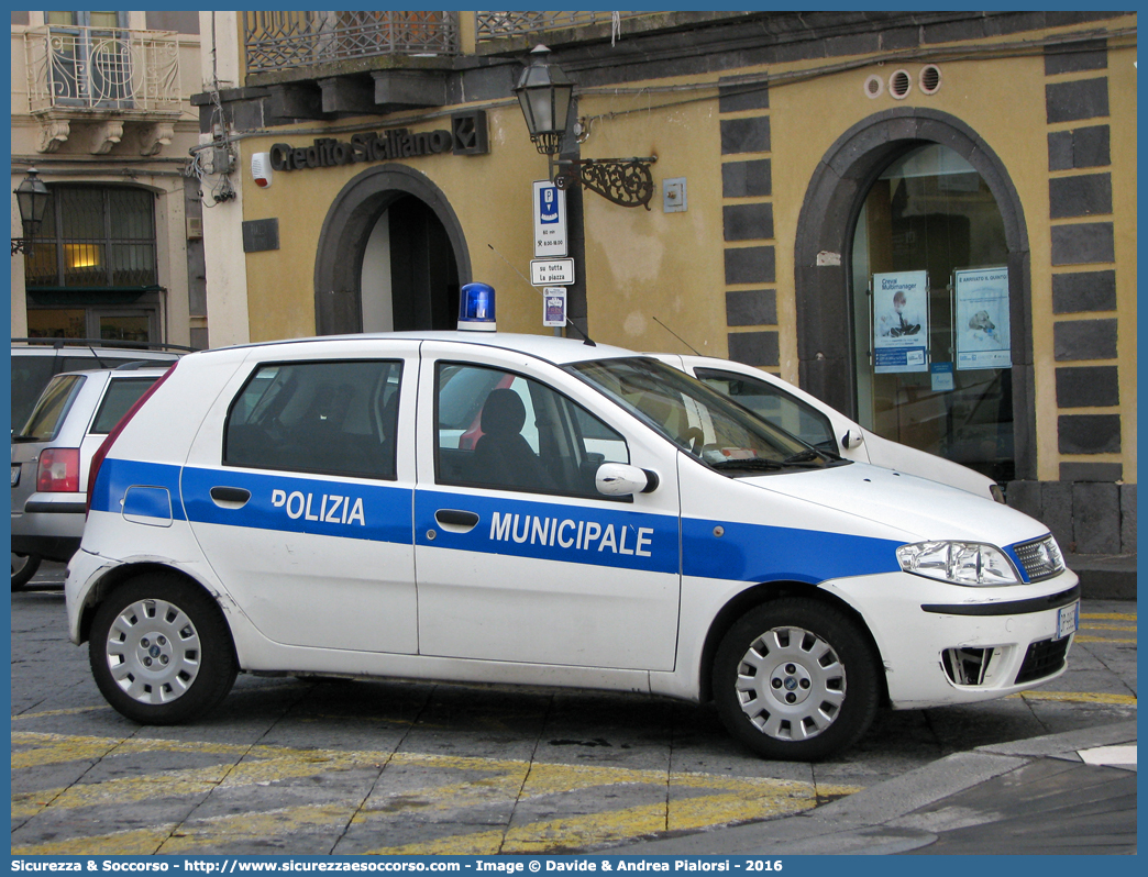 -
Polizia Municipale
Comune di Sant'Alfio
Fiat Punto III serie restyling
Parole chiave: Polizia;Locale;Municipale;Sant&#039;Alfio;Sant Alfio;Fiat;Punto