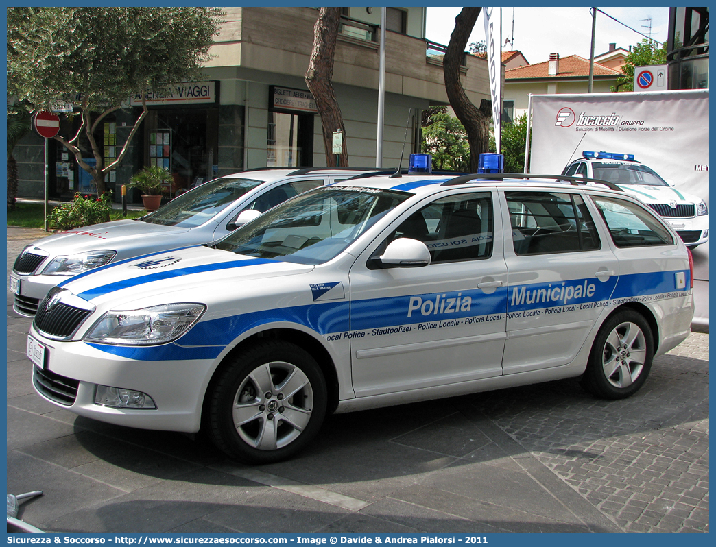 Polizia Locale YA579AE
Polizia Municipale
Comune di Bellaria Igea Marina
Skoda Octavia Wagon III serie
Allestitore Focaccia Group S.r.l.
Parole chiave: Polizia;Locale;Municipale;Bellaria;Igea Marina;Skoda;Octavia;Wagon;Focaccia;YA579AE;YA 579 AE