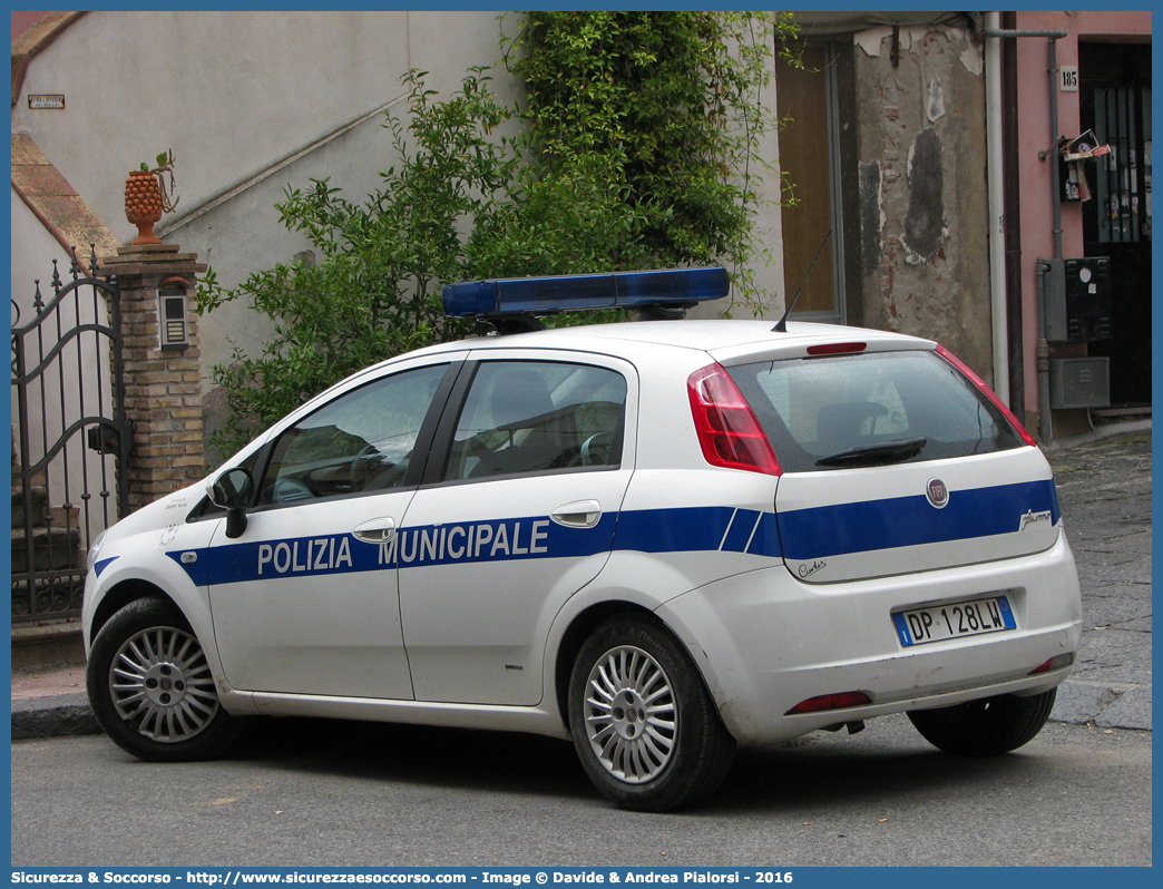 -
Polizia Municipale
Comune di Giardini Naxos
Fiat Grande Punto
Parole chiave: Polizia;Locale;Municipale;Giardini Naxos;Fiat;Grande Punto