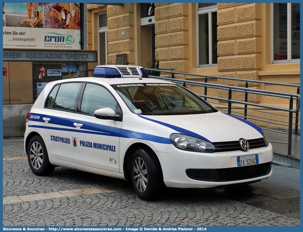 Polizia Locale YA929AC
Polizia Municipale
Comune di Brunico
Volkswagen Golf VI serie
Parole chiave: Polizia;Locale;Municipale;Brunico;Volkswagen;Golf;YA;929;AC