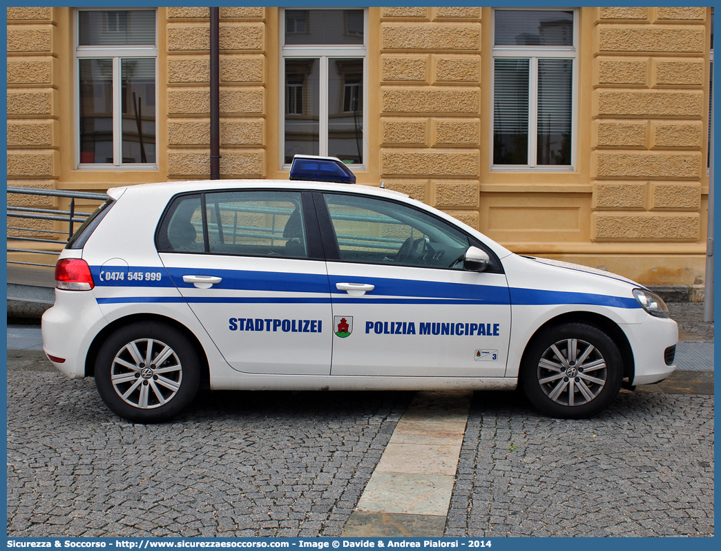 Polizia Locale YA929AC
Polizia Municipale
Comune di Brunico
Volkswagen Golf VI serie
Parole chiave: Polizia;Locale;Municipale;Brunico;Volkswagen;Golf;YA;929;AC