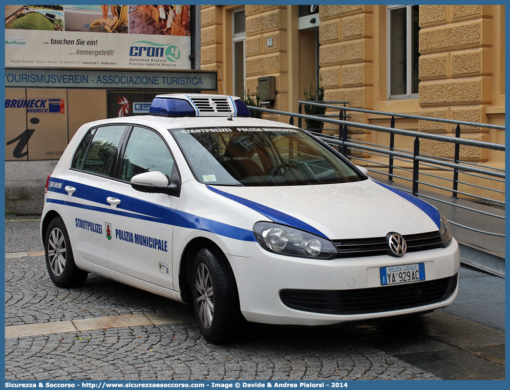 Polizia Locale YA929AC
Polizia Municipale
Comune di Brunico
Volkswagen Golf VI serie
Parole chiave: Polizia;Locale;Municipale;Brunico;Volkswagen;Golf;YA;929;AC