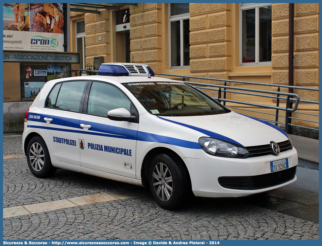 Polizia Locale YA929AC
Polizia Municipale
Comune di Brunico
Volkswagen Golf VI serie
Parole chiave: Polizia;Locale;Municipale;Brunico;Volkswagen;Golf;YA;929;AC