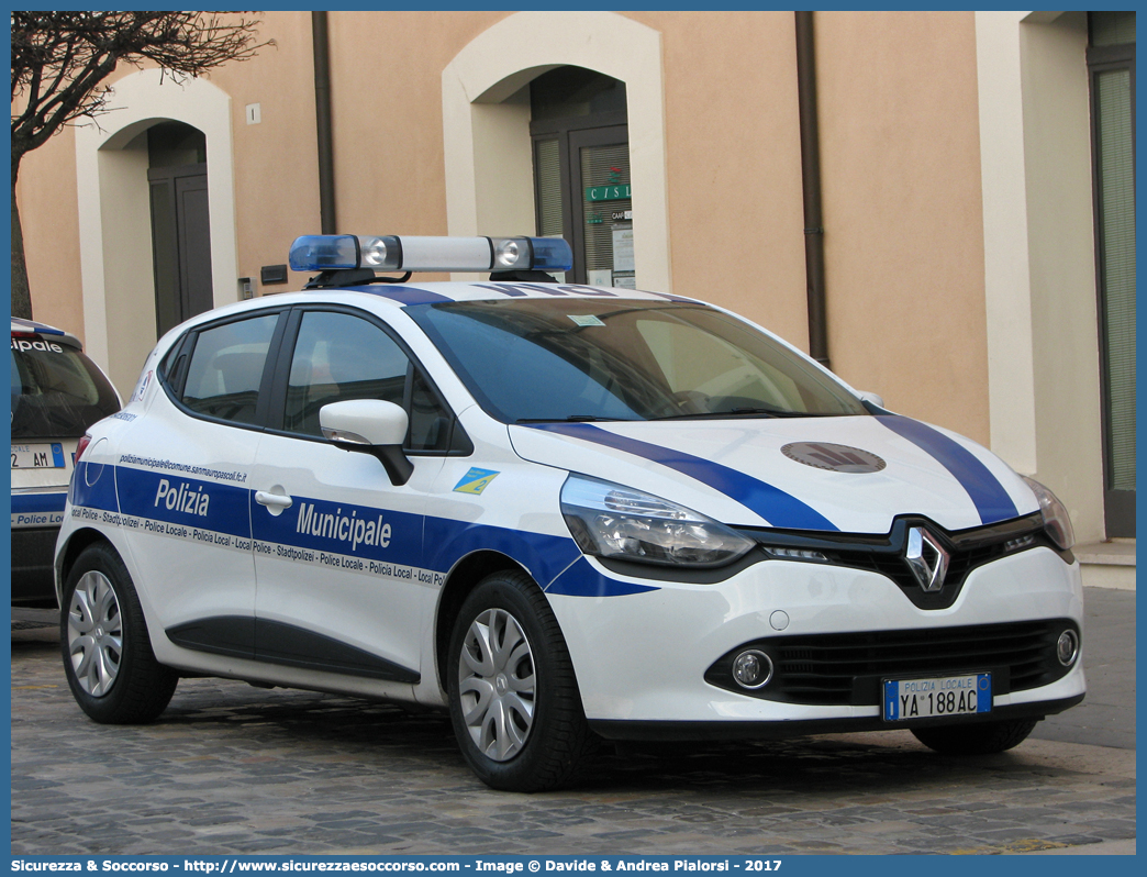 Polizia Locale YA188AC
Polizia Municipale
Comune di San Mauro Pascoli
Renault Clio VI serie
Allestitore Focaccia Group S.r.l.
Parole chiave: Polizia;Locale;Municipale;San Mauro Pascoli;Renault;Clio;Focaccia;YA188AC;YA 188 AC