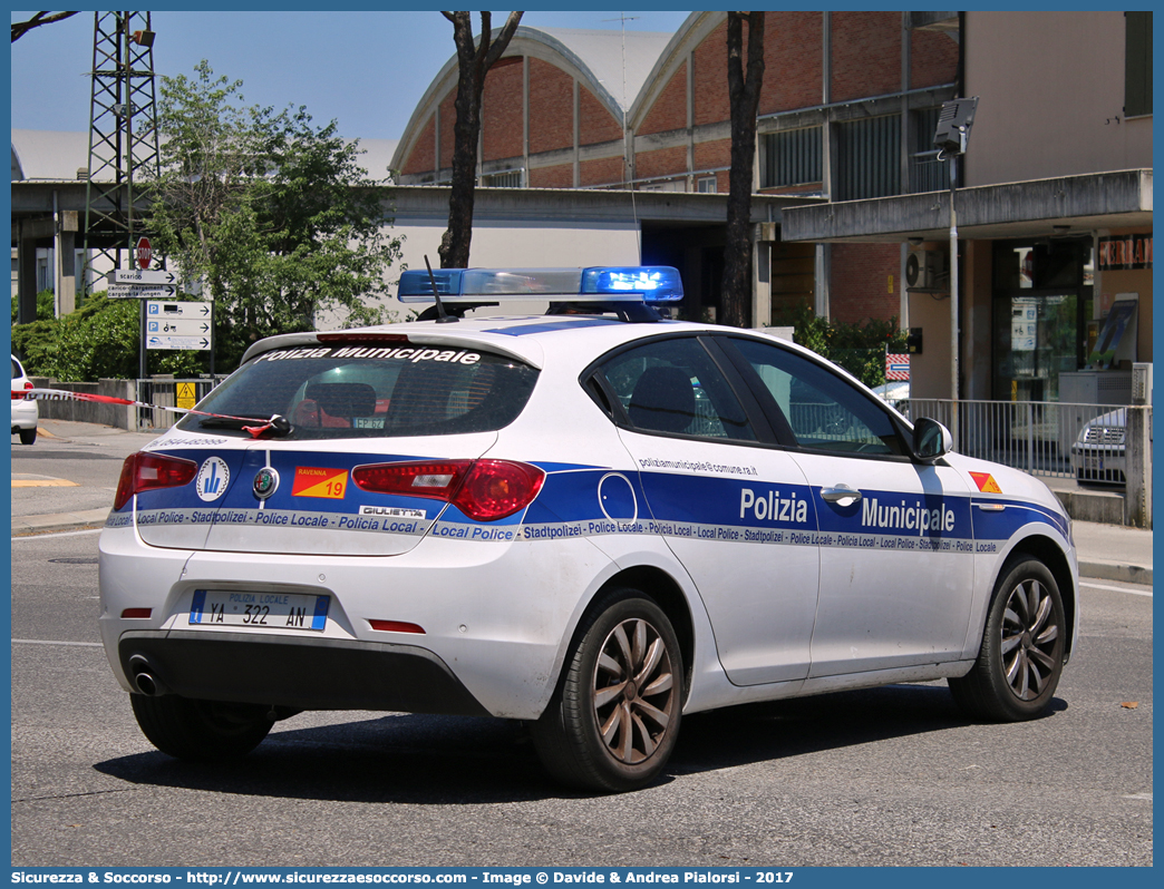 Polizia Locale YA322AN
Polizia Municipale
Comune di Ravenna
Alfa Romeo Nuova Giulietta
I serie II restyling
Parole chiave: Polizia;Locale;Municipale;Ravenna;Alfa Romeo;Nuova Giulietta;YA322AN;YA 322 AN