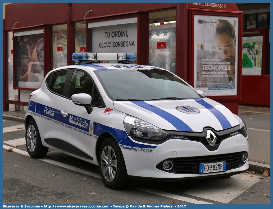 -
Polizia Municipale
Comune di Bologna
Renault Clio VI serie
Allestitore Focaccia Group S.r.l.
Parole chiave: Polizia;Locale;Municipale;Bologna;Renault;Clio;Focaccia