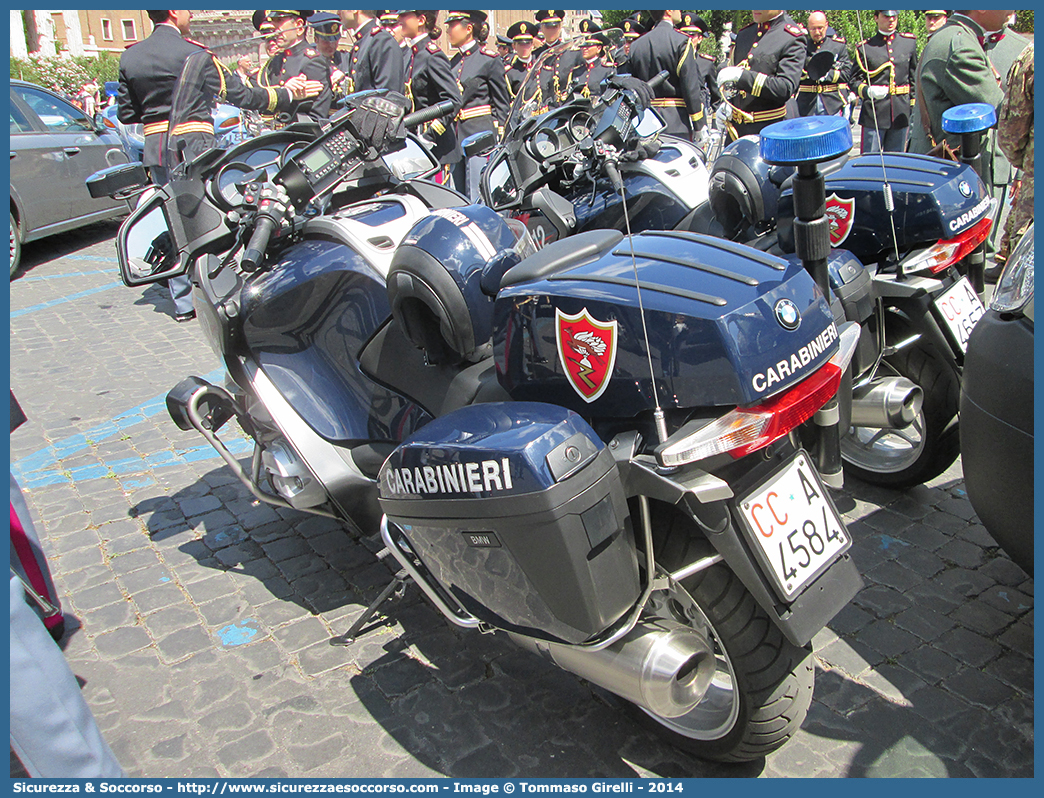 CC A4584
Arma dei Carabinieri
Bmw R1200 RT
(Stemma Bicentenario)
Parole chiave: CC;C.C.;Arma;dei;Carabinieri;Nucleo;Operativo;Radiomobile;Bmw;R1200RT;R 1200 RT;R;RT;1200