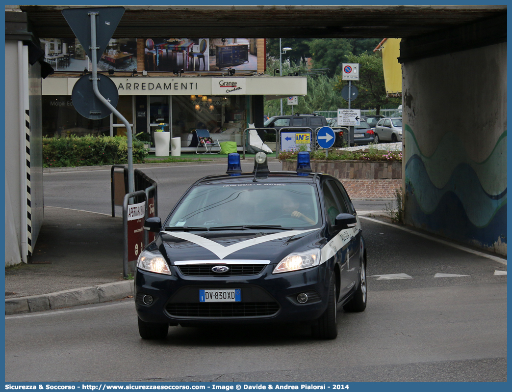 -
Polizia Locale
Comune di Trento
Ford Focus Style Wagon II serie
Allestitore Projet Service S.r.l.
Parole chiave: Polizia;Locale;Municipale;Trento;Ford;Focus;Style;Wagon;Station;SW;S.W.;Projet Service