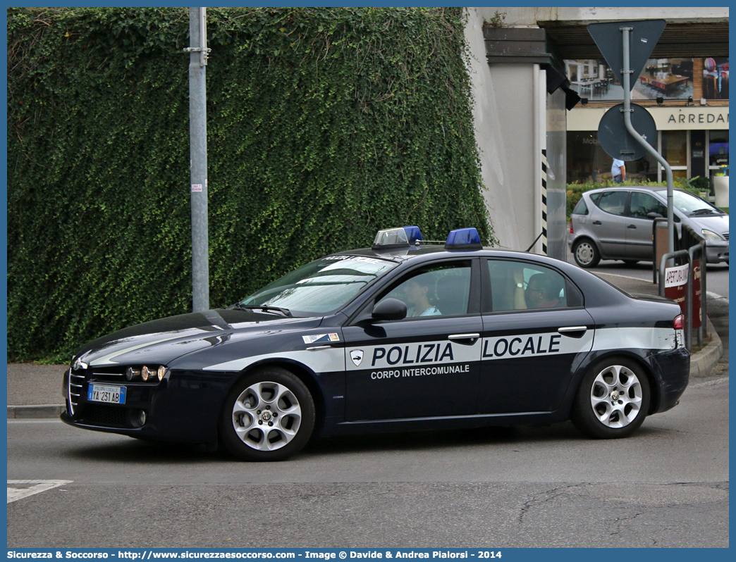 Polizia Locale YA231AB
Polizia Locale
Corpo Intercomunale
Occhiobello e altri
Alfa Romeo 159
Allestitore Bertazzoni S.r.l.
Parole chiave: Polizia;Locale;Municipale;Occhiobello;Fiesso Umbertiano;Pincara;Stienta;Alfa Romeo;159;Bertazzoni;YA231AB;YA 231 AB